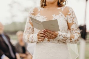 How to honor your mother at your wedding